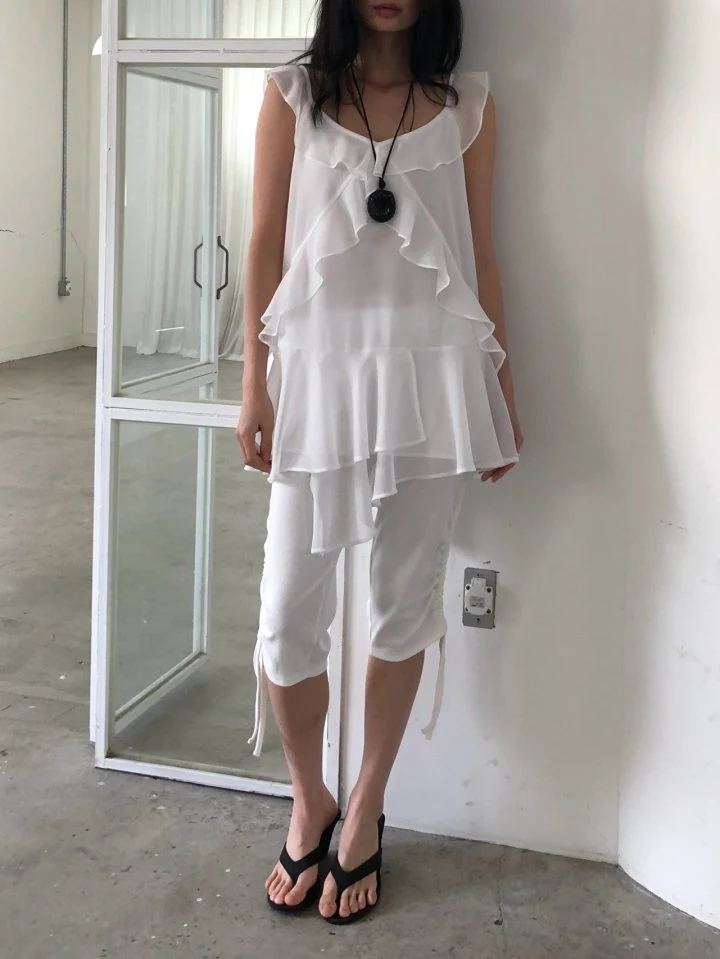 Ore - Korean Women Fashion - #womensfashion - Shirring Capri Pants - 11