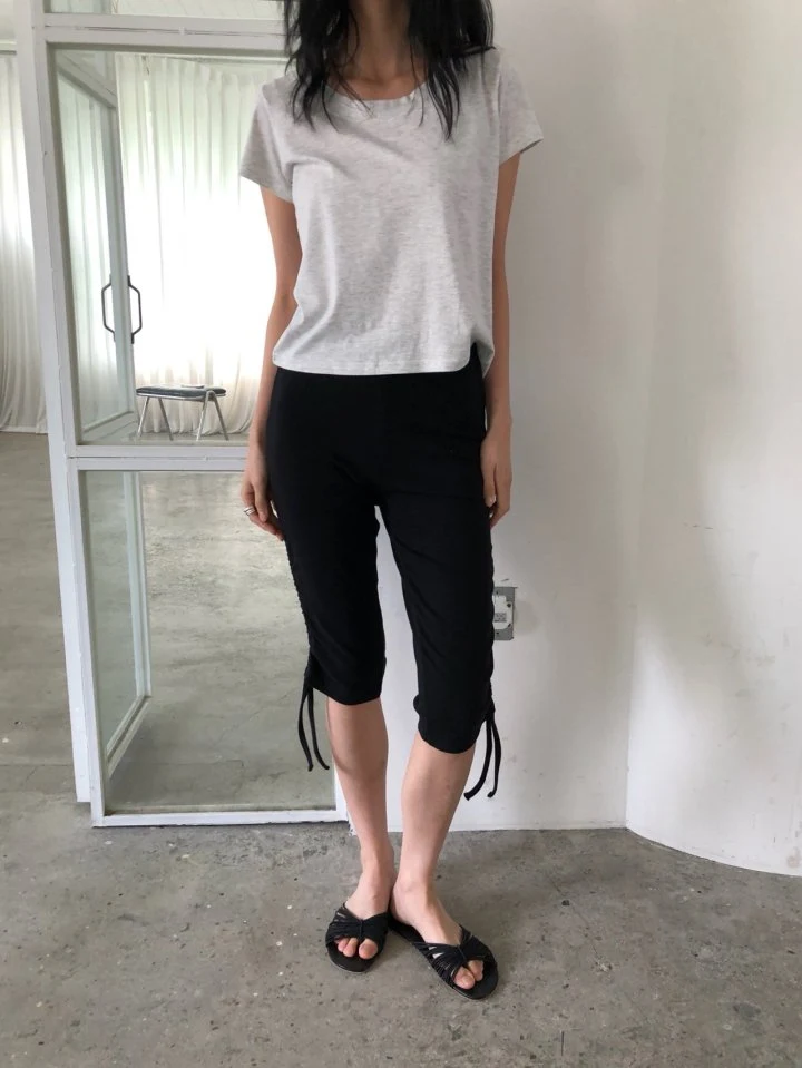 Ore - Korean Women Fashion - #womensfashion - Shirring Capri Pants - 3