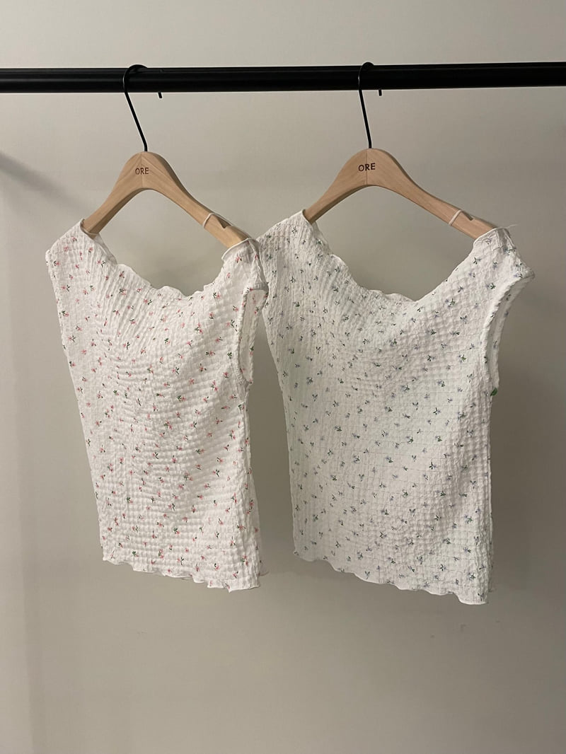 Ore - Korean Women Fashion - #womensfashion - Flower Shoulder Top