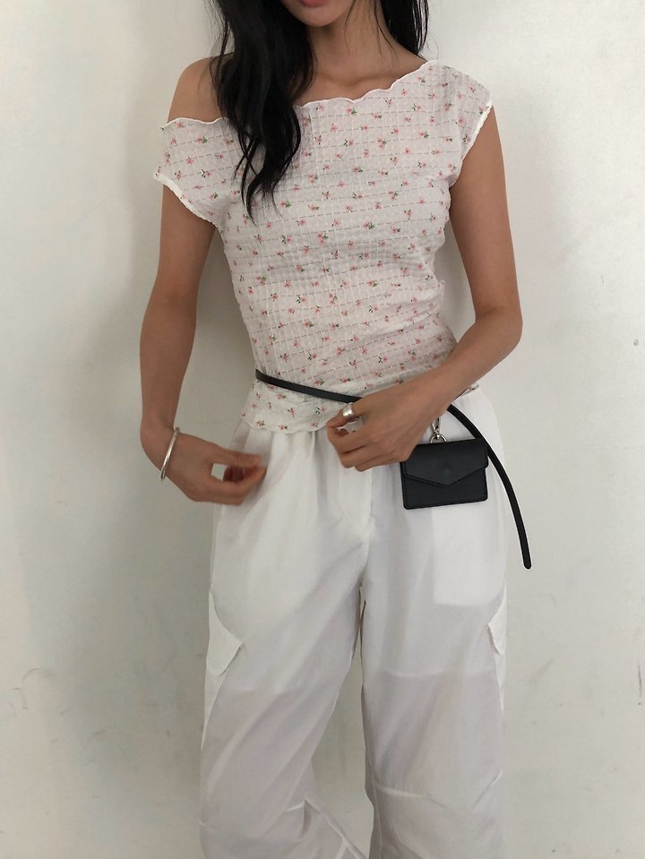 Ore - Korean Women Fashion - #womensfashion - Flower Shoulder Top - 11
