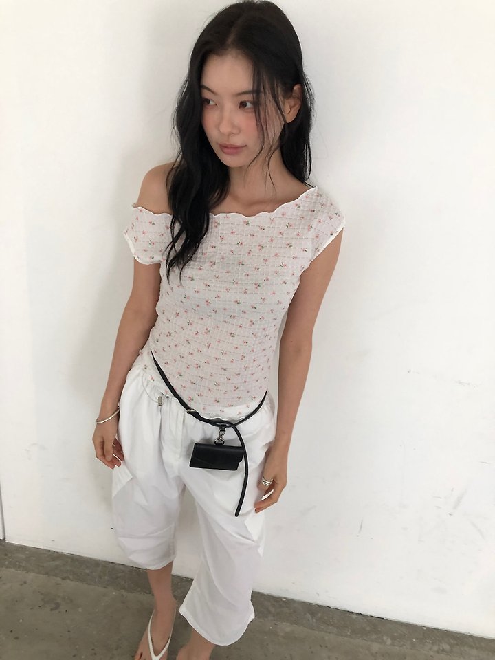 Ore - Korean Women Fashion - #womensfashion - Flower Shoulder Top - 9