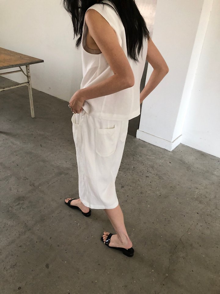 Ore - Korean Women Fashion - #womensfashion - Linen Carpenter Pants - 8