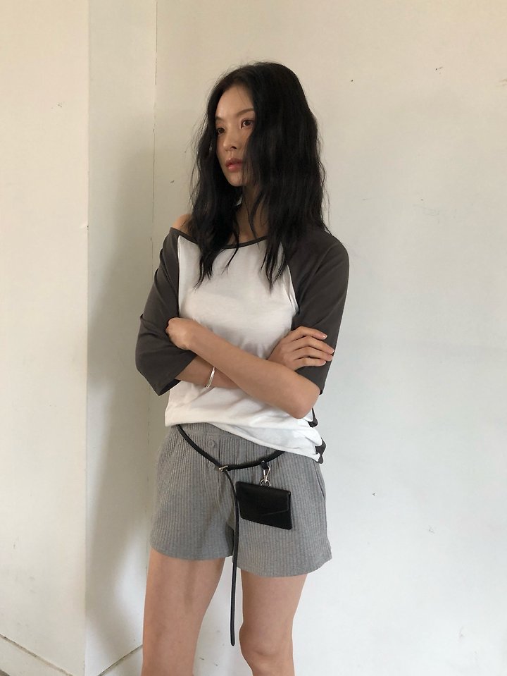 Ore - Korean Women Fashion - #womensfashion - Bebe Shorts - 5