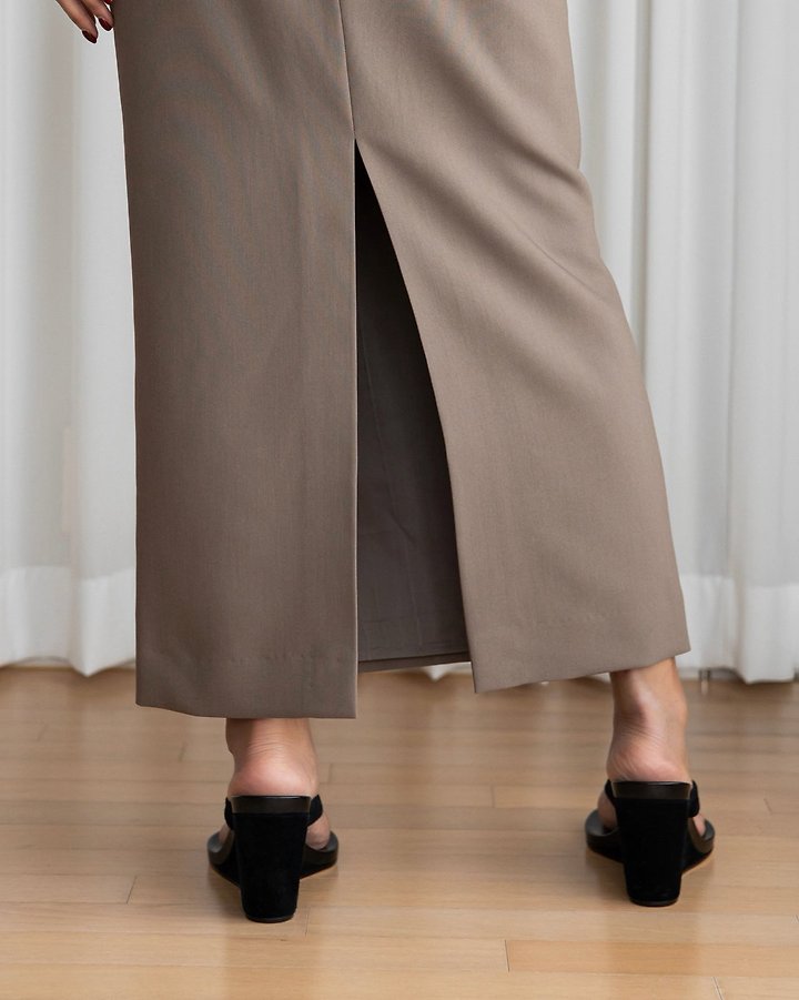 Paper Moon - Korean Women Fashion - #thelittlethings - Classic Back-Slit Midi Pencil Skirt - 4