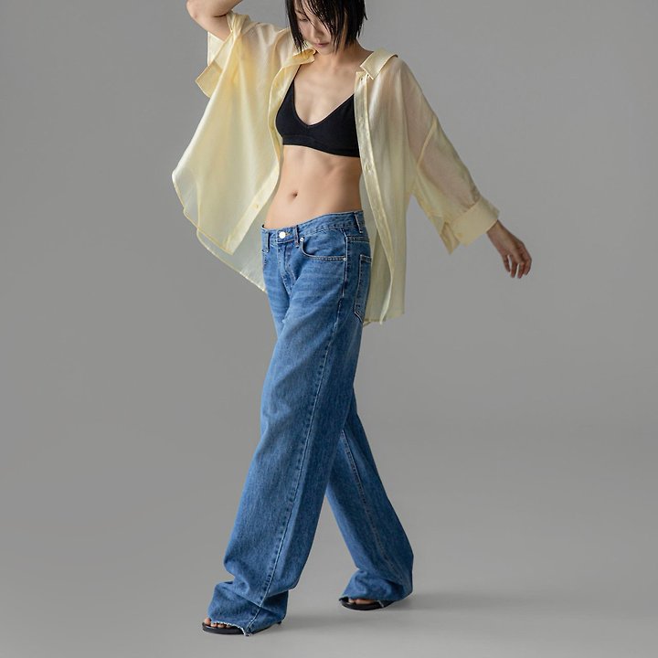 Paper Moon - Korean Women Fashion - #thelittlethings - Classic Low-Cut Wide-Fit Mid-Blue Jeans - 8