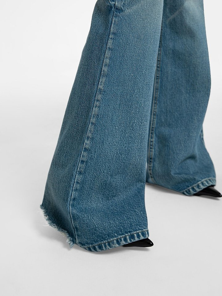 Paper Moon - Korean Women Fashion - #thelittlethings - Classic Flared Denim Jeans