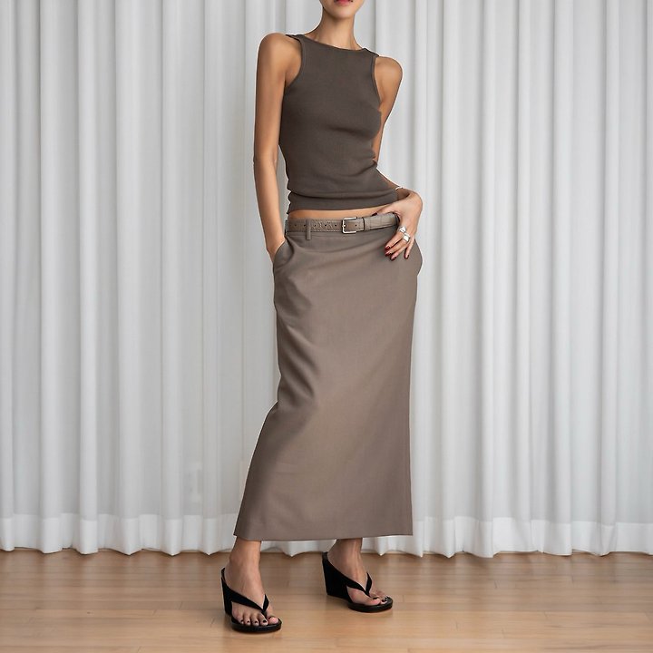 Paper Moon - Korean Women Fashion - #momslook - Classic Backless Detail Sleeveless Knit Top - 4