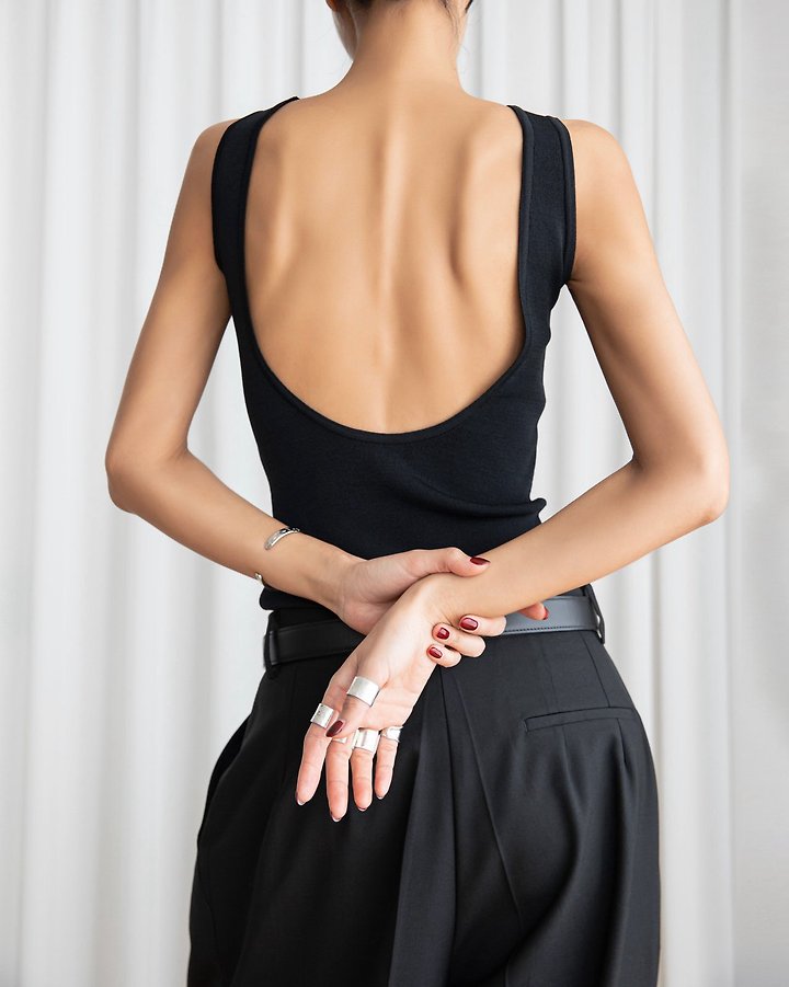 Paper Moon - Korean Women Fashion - #momslook - Classic Backless Detail Sleeveless Knit Top - 4