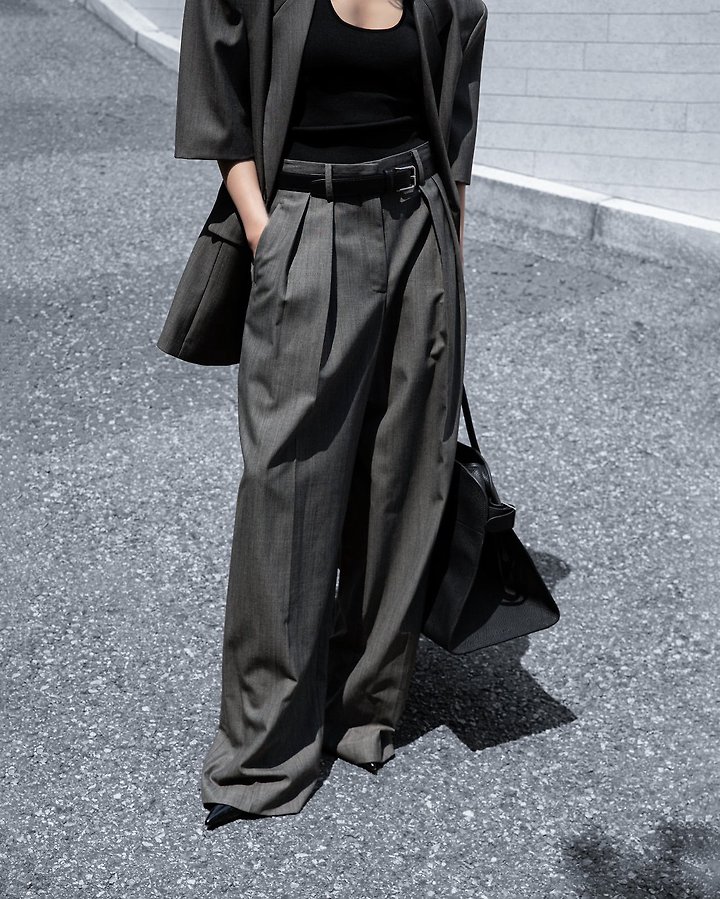 Paper Moon - Korean Women Fashion - #womensfashion - Summer Wool Low-Waist Trousers - 5