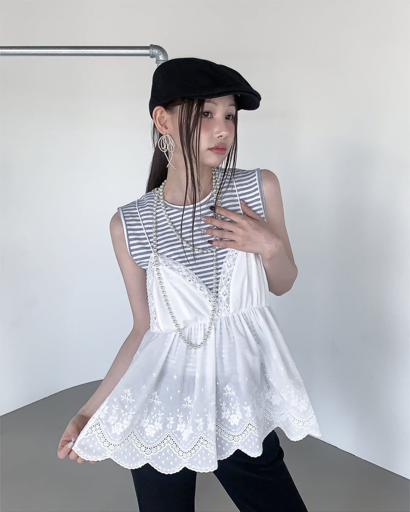 Person - Korean Women Fashion - #womensfashion - Striped Crop Sleeveless Top - 4