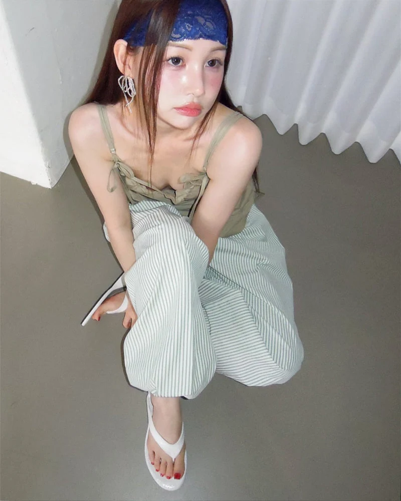 Person - Korean Women Fashion - #momslook - Pintuck Balloon Pants - 3