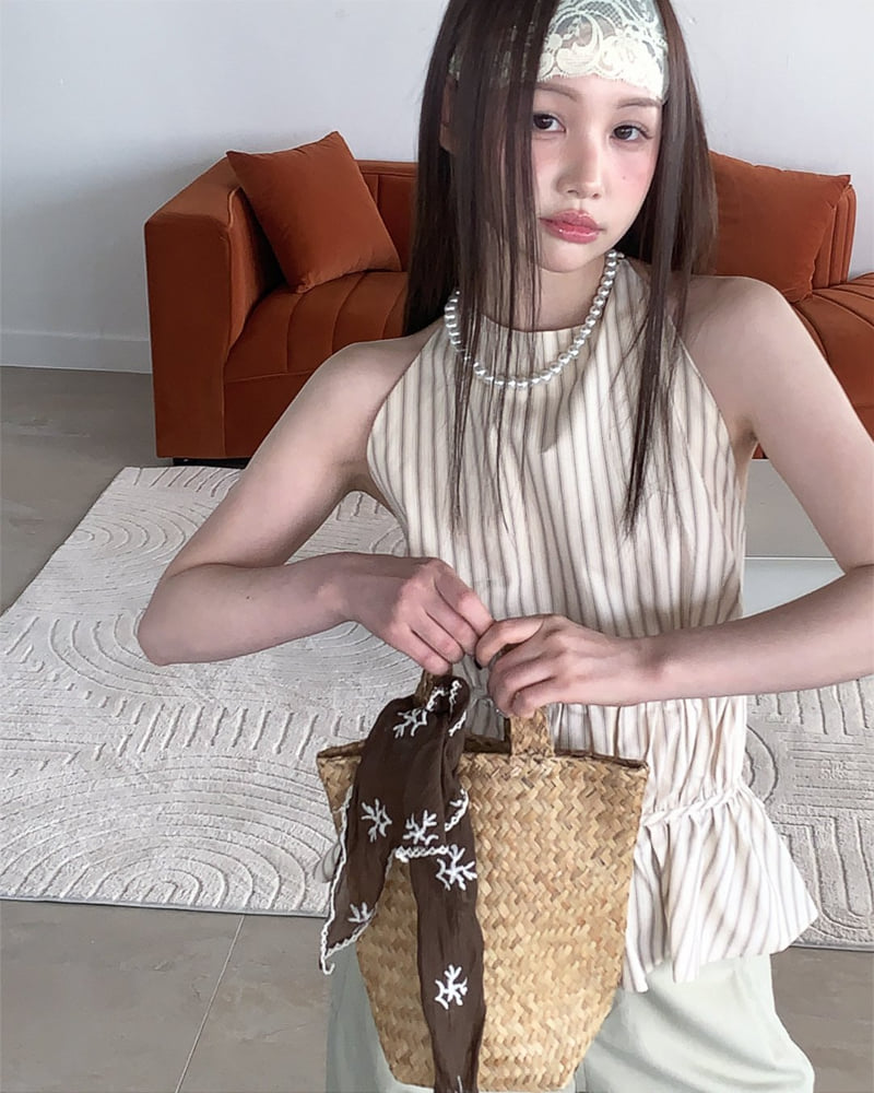 Person - Korean Women Fashion - #momslook - Macaron Halter Blouse - 3