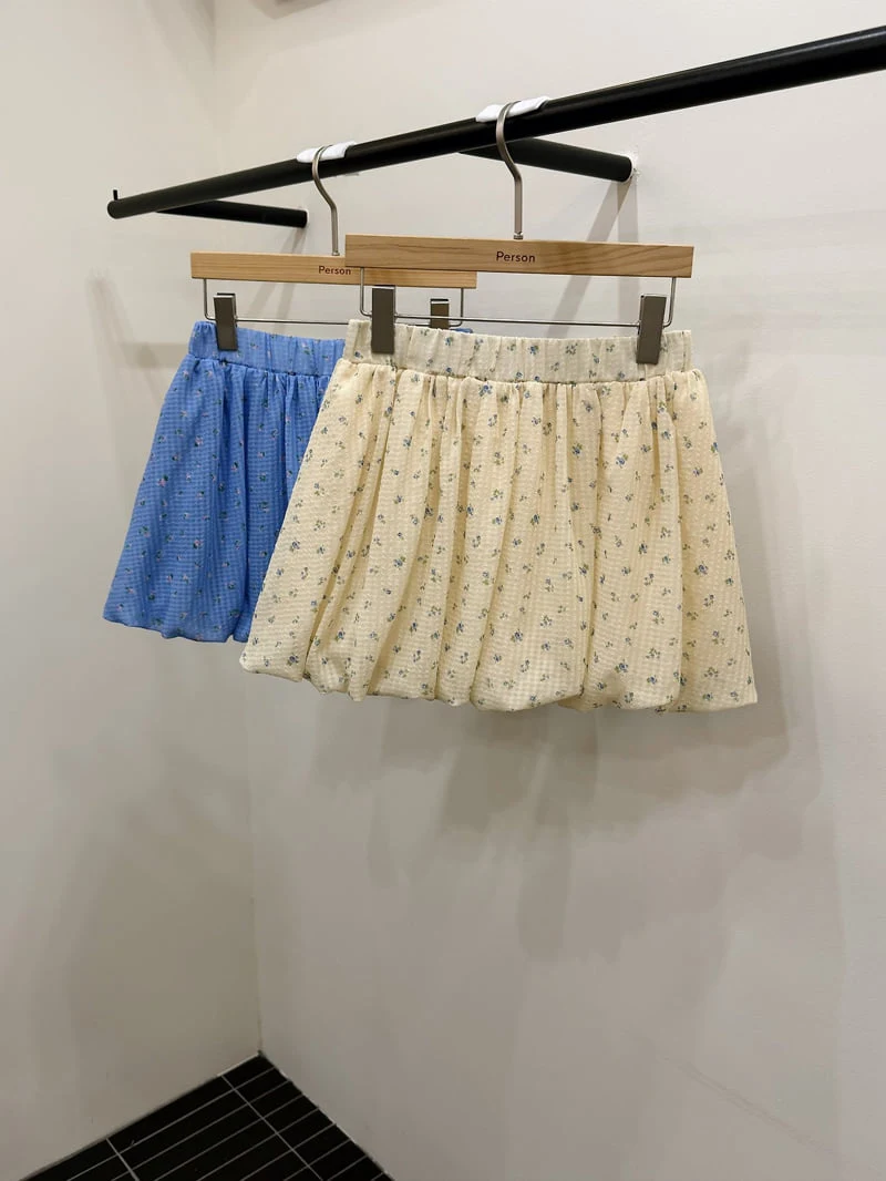 Person - Korean Women Fashion - #momslook - Rose Balloon Skirt