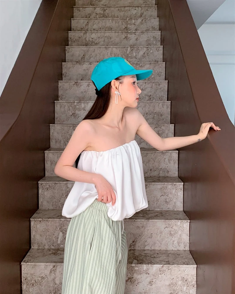 Person - Korean Women Fashion - #momslook - Balloon Top Blouse - 6