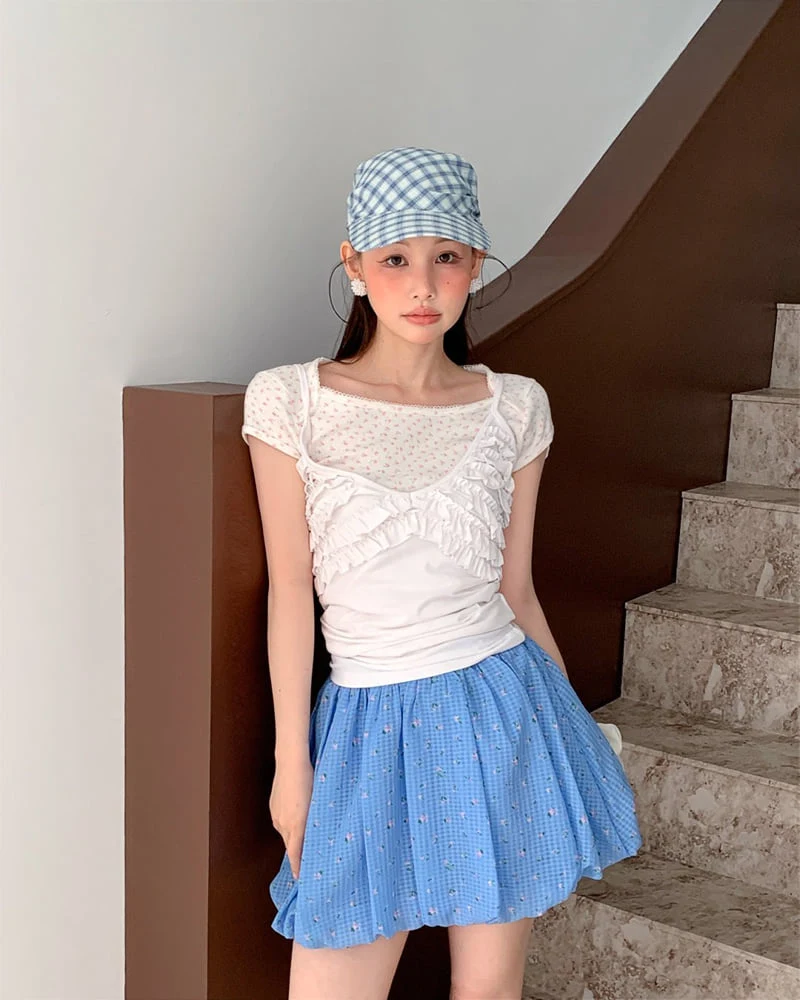 Person - Korean Women Fashion - #momslook - CC Frill Sleeveless Top - 3