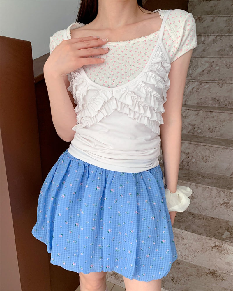 Person - Korean Women Fashion - #momslook - CC Frill Sleeveless Top - 5