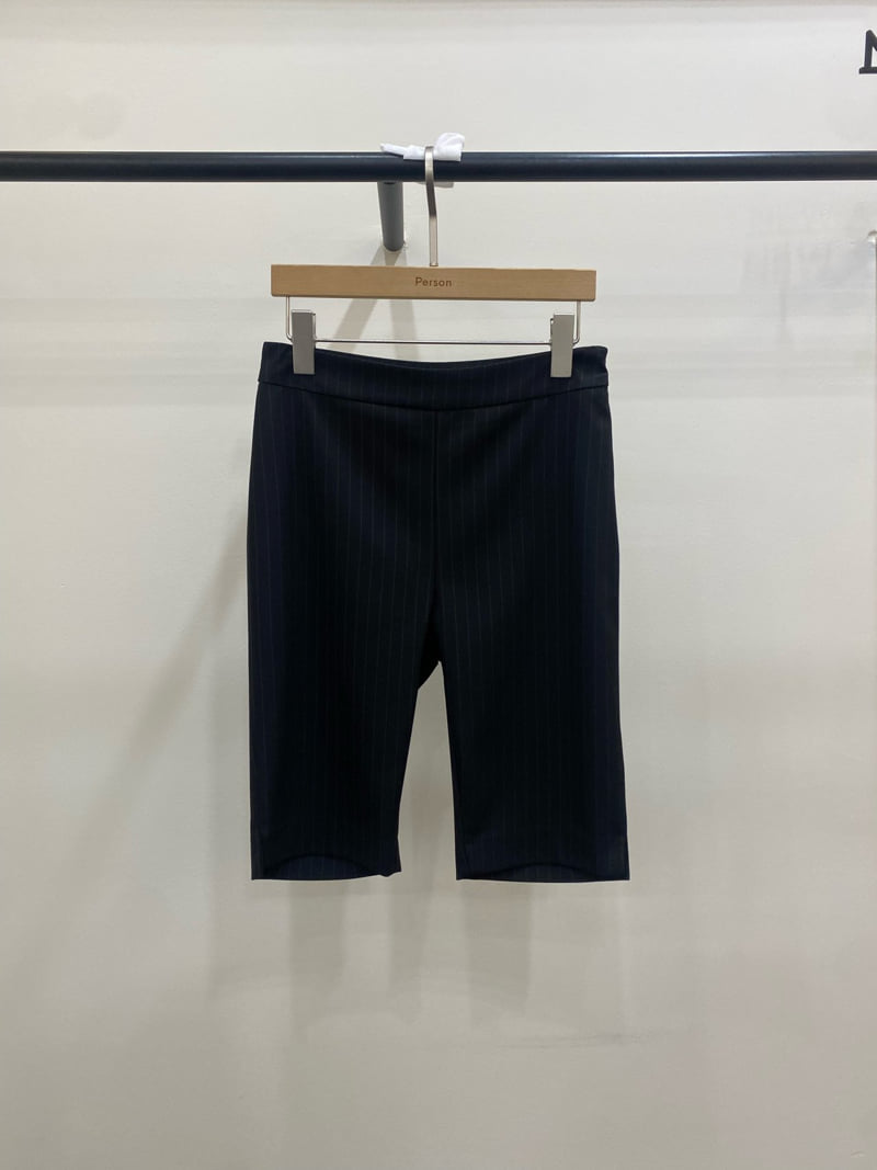 Person - Korean Women Fashion - #romanticstyle - 5-Length Capri Pants