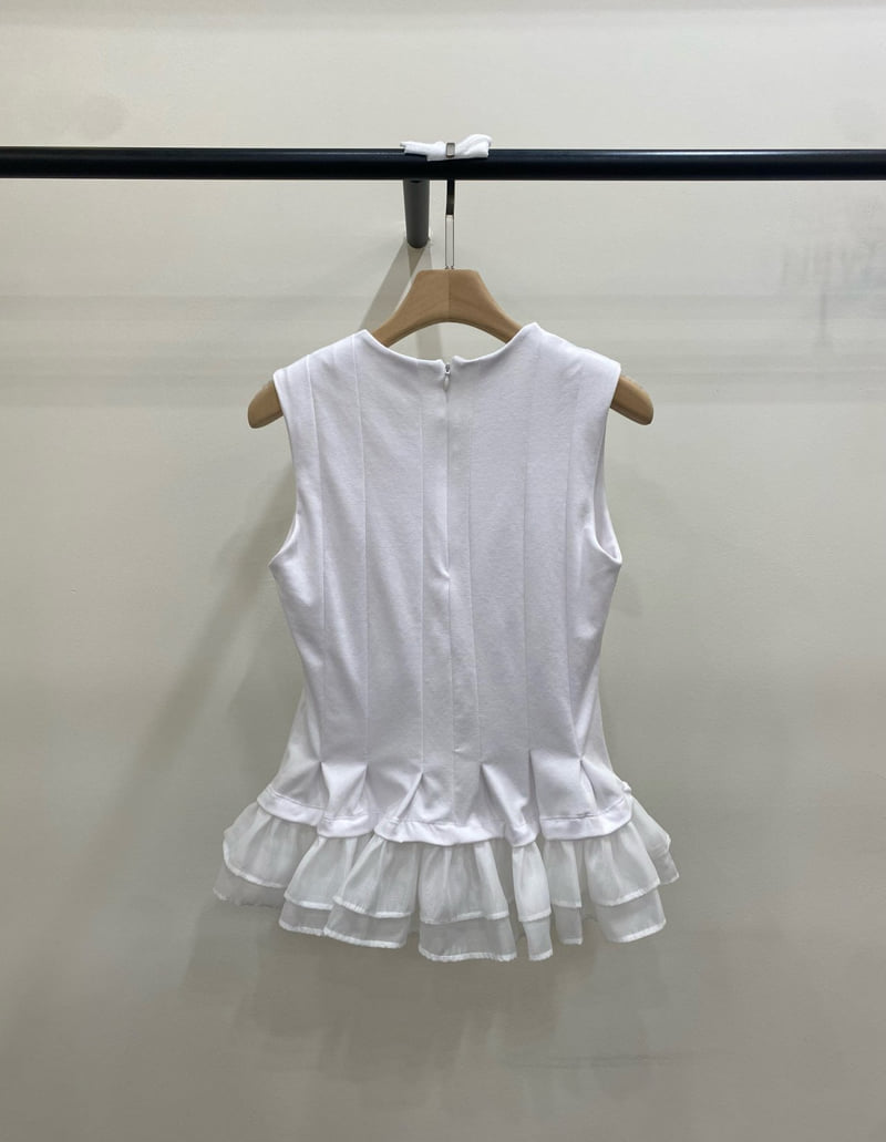 Person - Korean Women Fashion - #romanticstyle - Jenny Sleeveless Top - 4