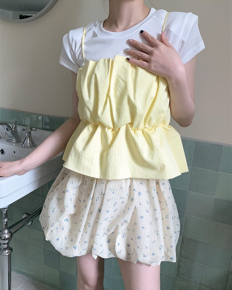 Person - Korean Women Fashion - #womensfashion - Shirring Padded Short-Sleeve Tee - 10