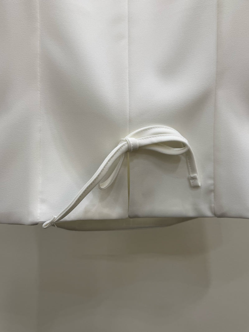 Person - Korean Women Fashion - #womensfashion - Back Ribbon Sleeveless Blouse - 12