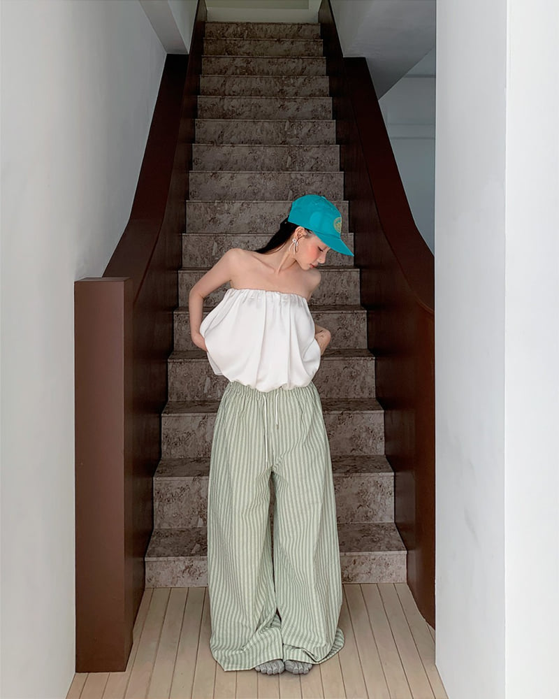 Person - Korean Women Fashion - #momslook - Melon Wide Pants - 4
