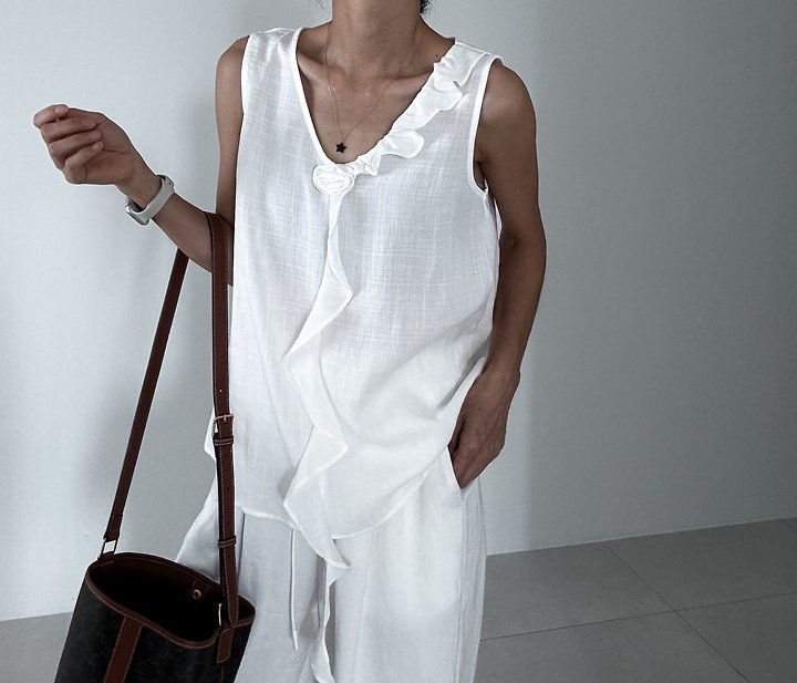 Ripple - Korean Women Fashion - #womensfashion - Linen-Look Vest - 4
