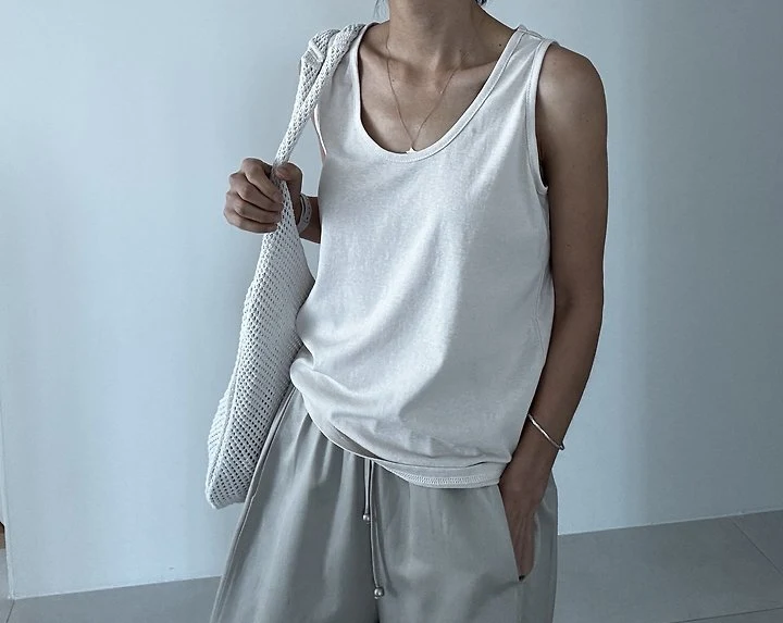 Ripple - Korean Women Fashion - #vintageinspired - Scoop Neck Mercerized Sleeveless Top - 4