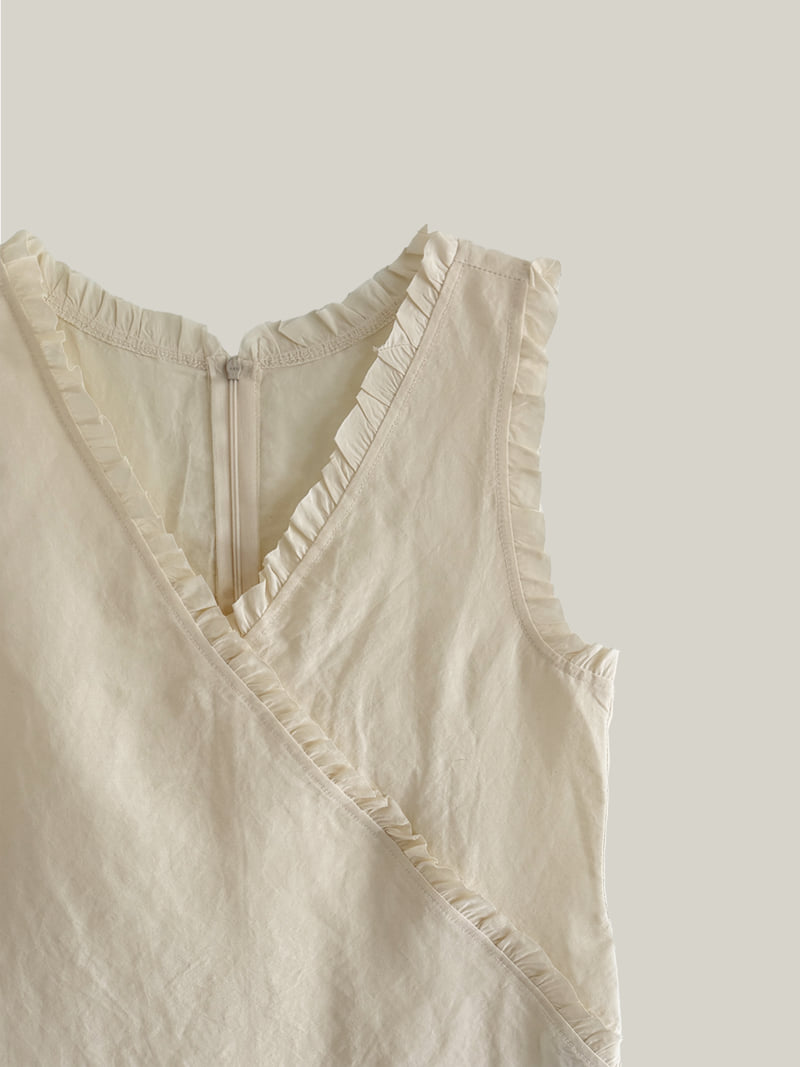 Roomk - Korean Women Fashion - #momslook - Frill Sleeveless - 4