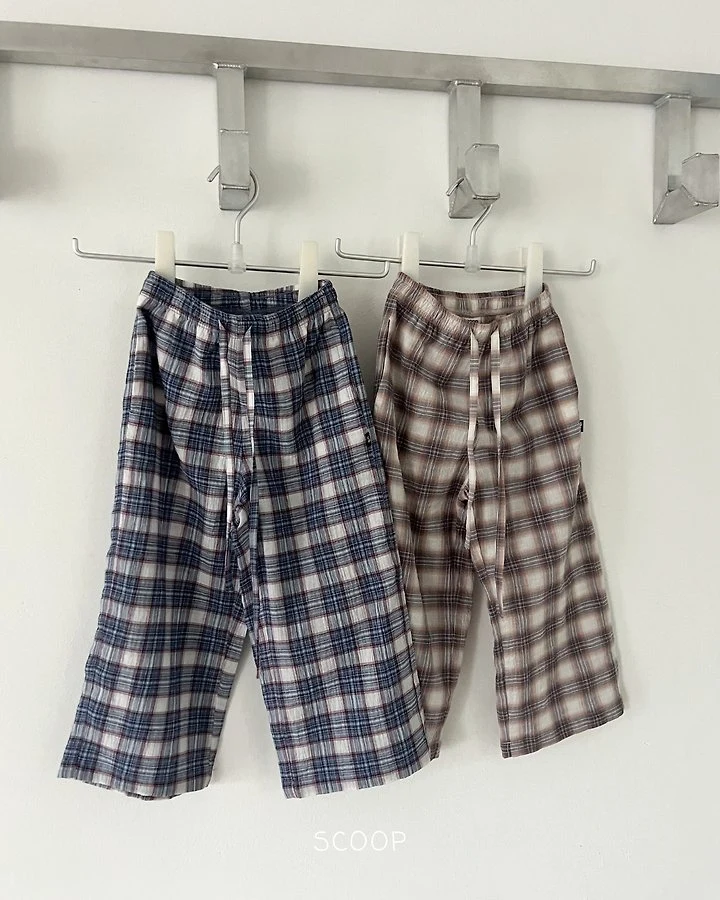 Scoop - Korean Children Fashion - #childofig - Capri Check Pants