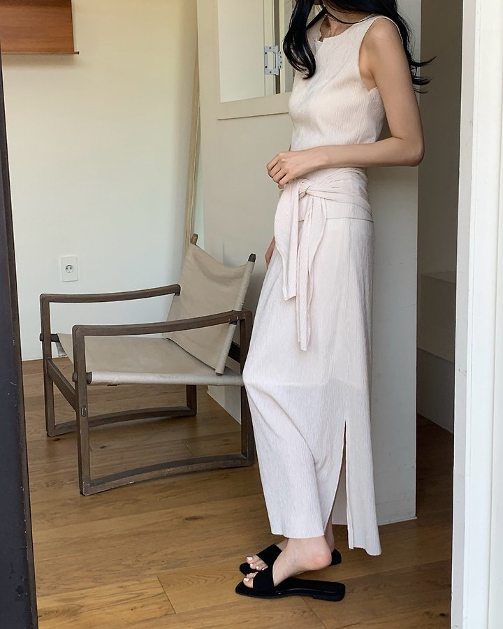 Something Else - Korean Women Fashion - #momslook - Amor Pleated Sleeveless Top - 6