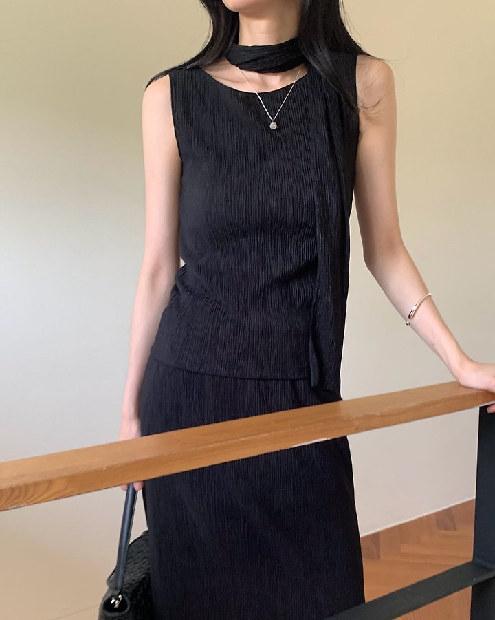 Something Else - Korean Women Fashion - #momslook - Amor Pleated Sleeveless Top - 8