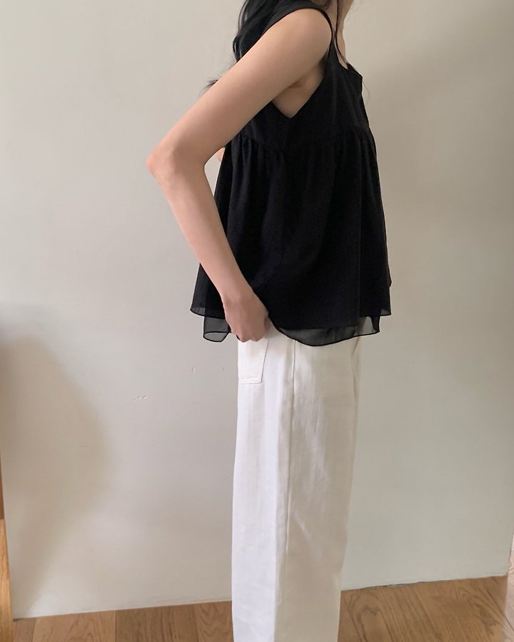 Something Else - Korean Women Fashion - #womensfashion - Falling Square-Neck Sleeveless Blouse - 4
