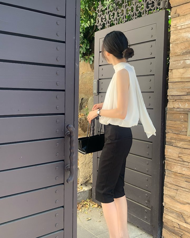 Something Else - Korean Women Fashion - #momslook - Riden Capri Pants - 11