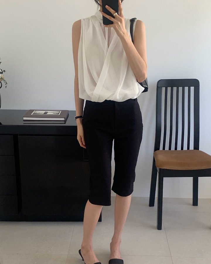 Something Else - Korean Women Fashion - #momslook - Riden Capri Pants - 9