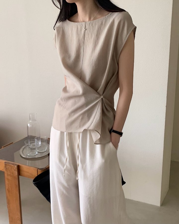 Something Else - Korean Women Fashion - #momslook - Manet Side-Button Flare Blouse - 8