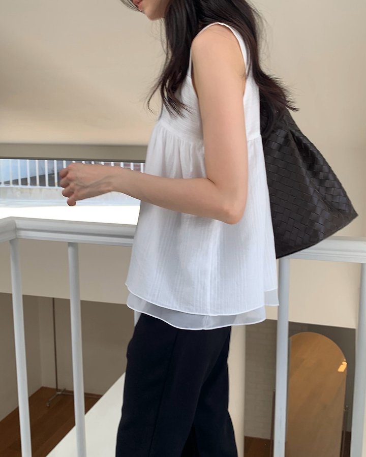 Something Else - Korean Women Fashion - #womensfashion - Falling Square-Neck Sleeveless Blouse - 11