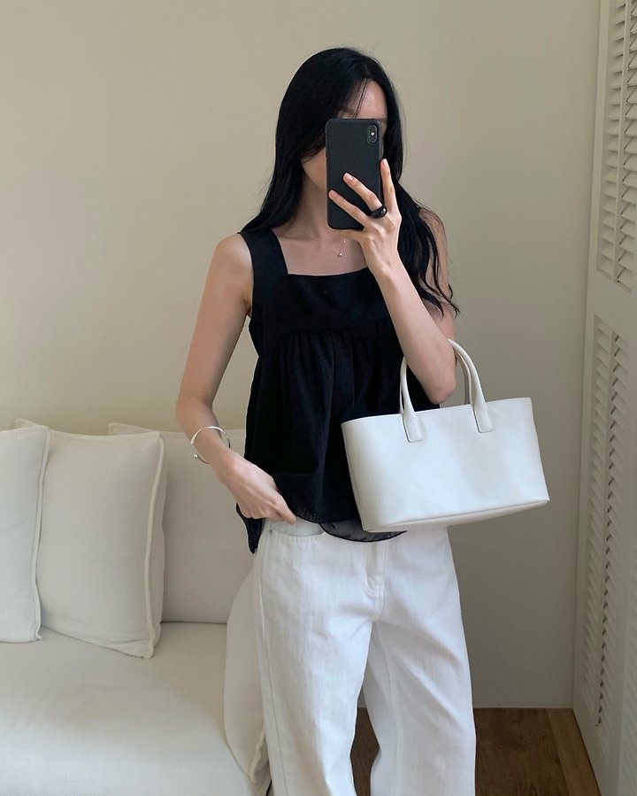 Something Else - Korean Women Fashion - #womensfashion - Falling Square-Neck Sleeveless Blouse - 3