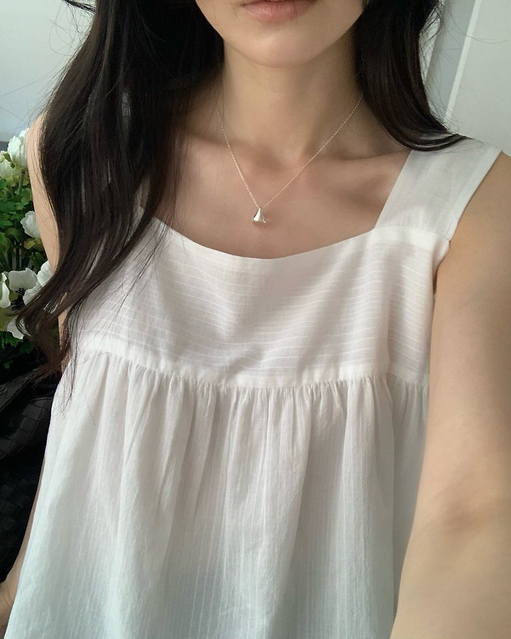 Something Else - Korean Women Fashion - #womensfashion - Falling Square-Neck Sleeveless Blouse - 9
