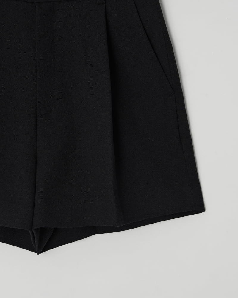 Understanding - Korean Women Fashion - #womensfashion - Kai One Tuck Half Pants - 12