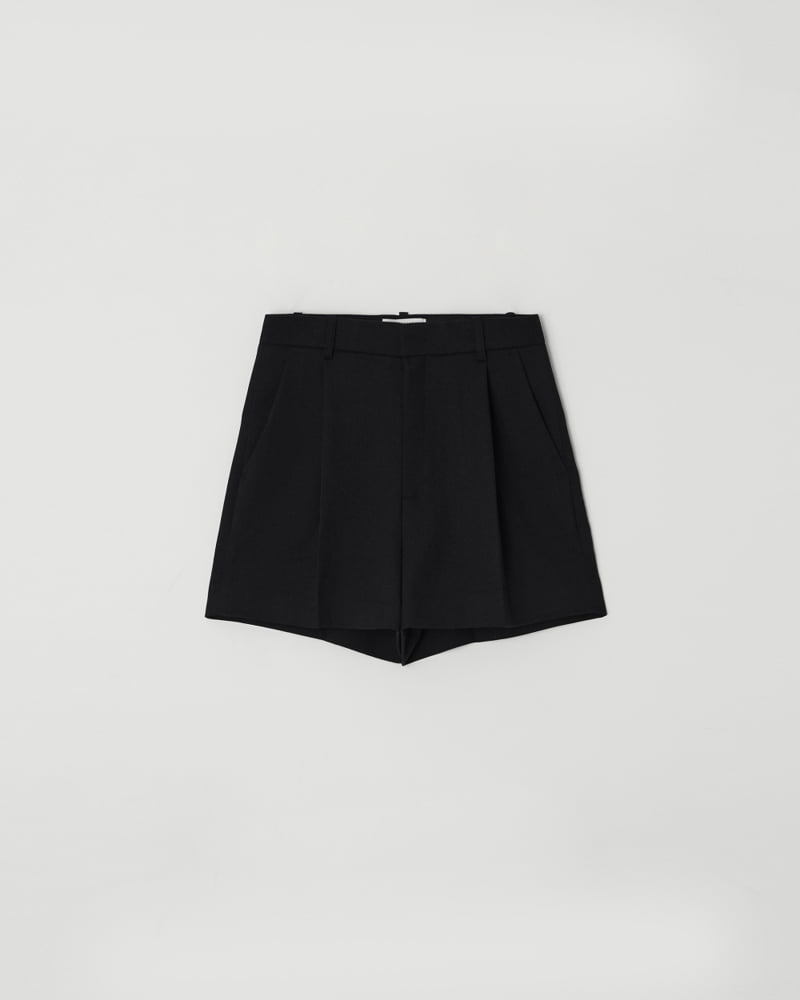 Understanding - Korean Women Fashion - #womensfashion - Kai One Tuck Half Pants - 8