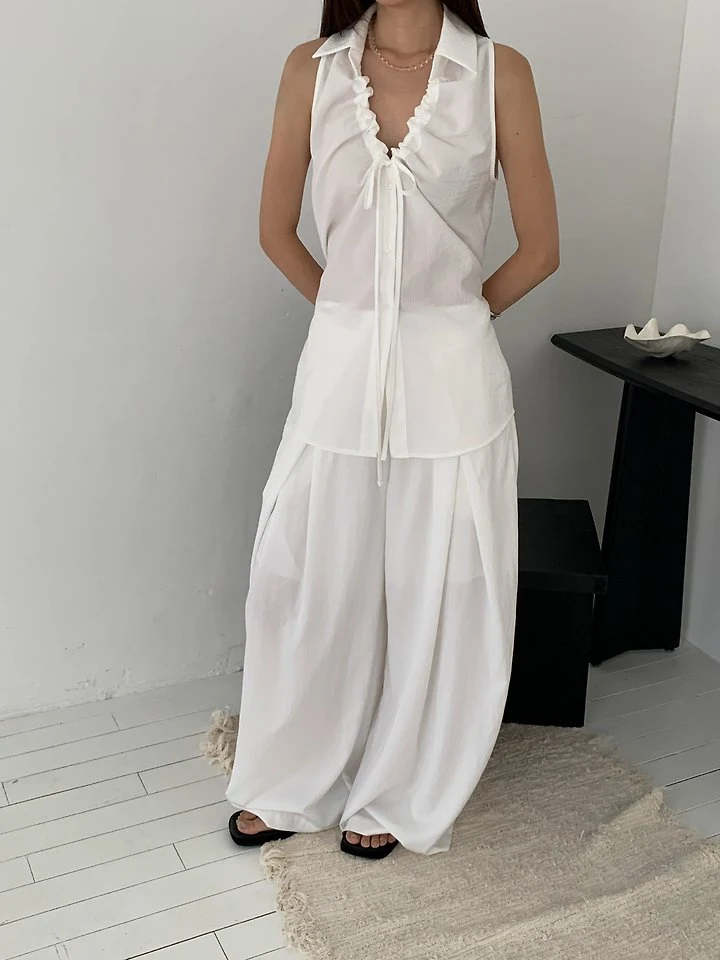 Vive L - Korean Women Fashion - #vintagekidsstyle - Tunnel Sleeveless Blouse - 4