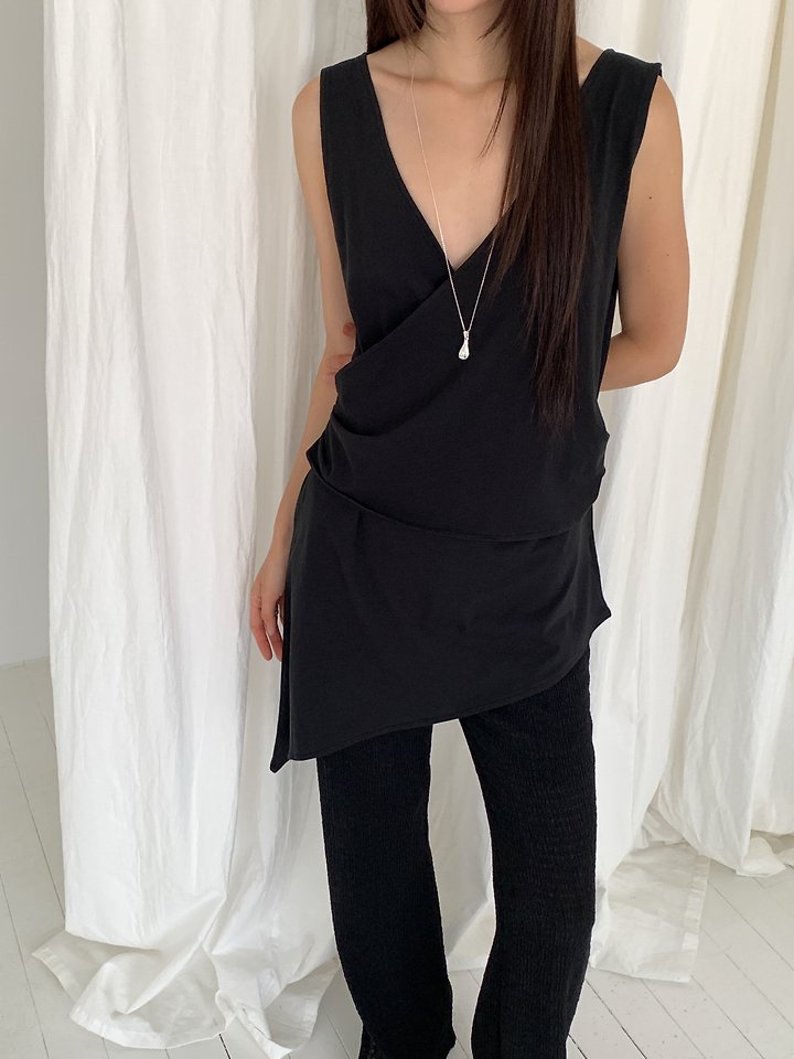 Vive L - Korean Women Fashion - #restrostyle - Anne Double-Layer Sleeveless Top - 3