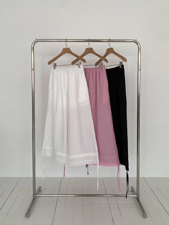 Vive L - Korean Women Fashion - #restrostyle - Lace Tunnel Pants