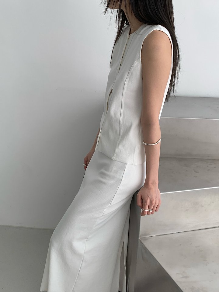 Vive L - Korean Women Fashion - #restrostyle - Edition Sleeveless Top - 10