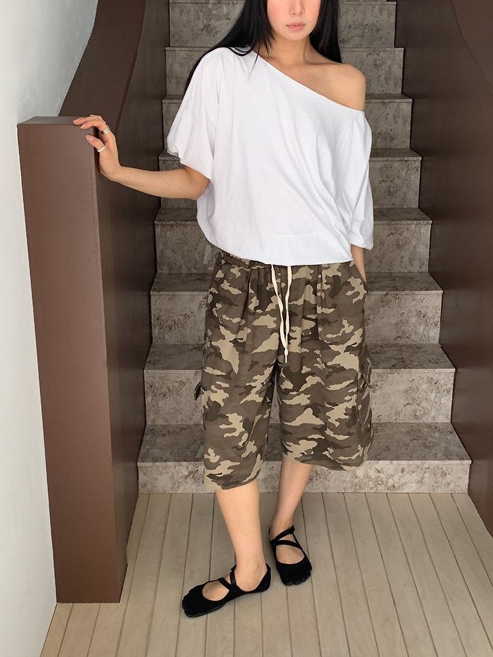 Vive L - Korean Women Fashion - #thatsdarling - Camo Bermuda Pants - 2