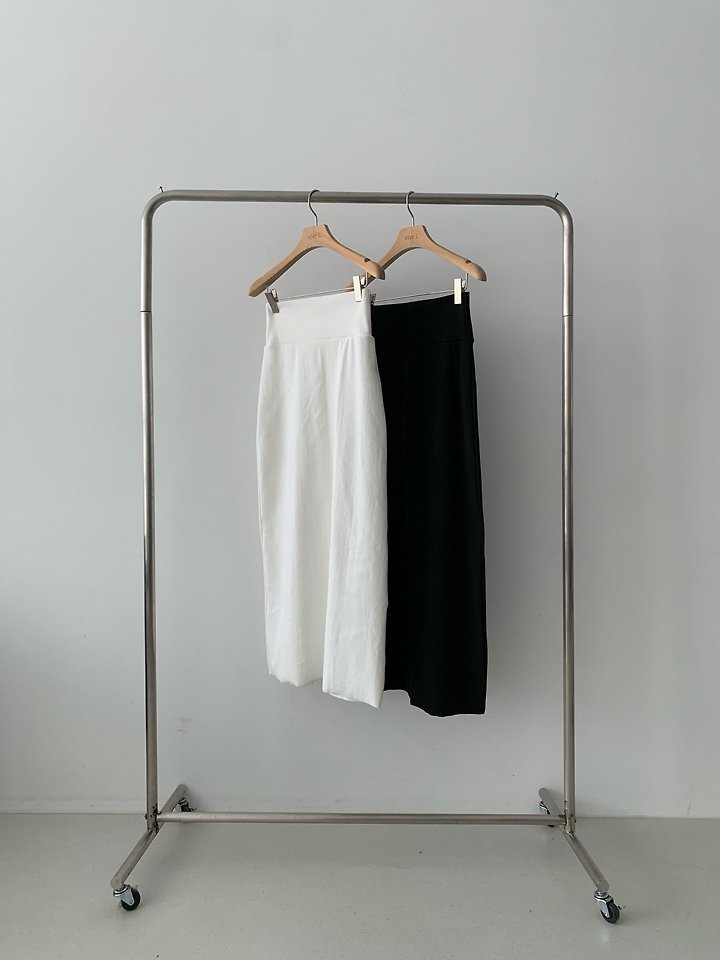 Vive L - Korean Women Fashion - #womensfashion - Edition Sleeveless Top - 2