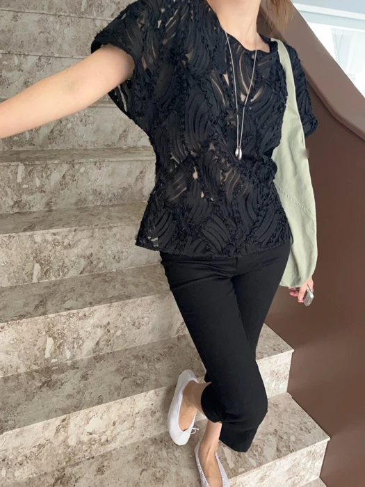 Wave Neck Blouse Wave Neck Blouse