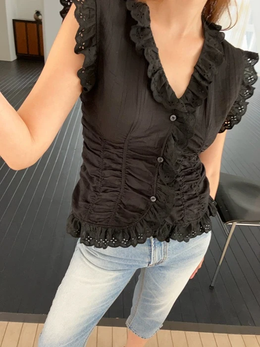 Fly Shirring Blouse