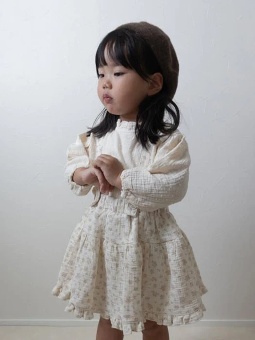 Neck Frill Blouse Neck Frill Blouse