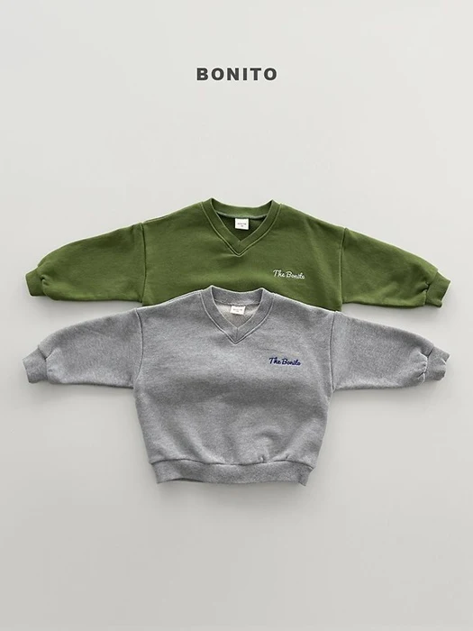 V-Neck Sweatshirt V-Neck Sweatshirt